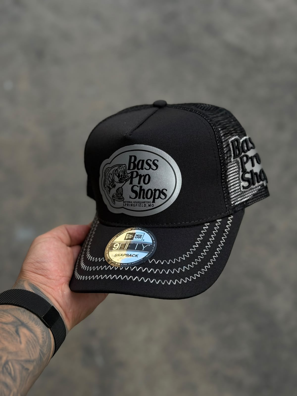 Gorra Bass Pro Shop Negra Parche Plateado